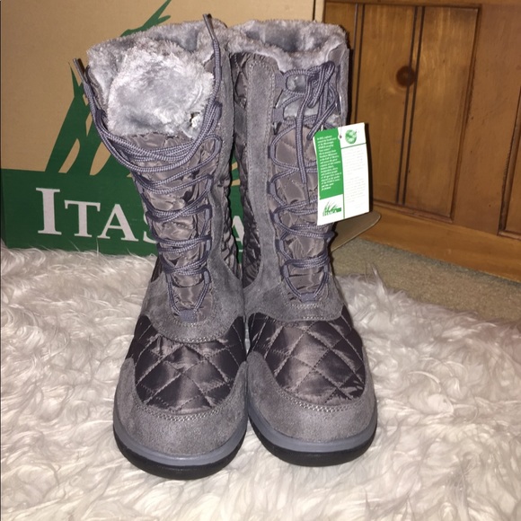 Itasca "Tanya" Grey Boots - Picture 2 of 7
