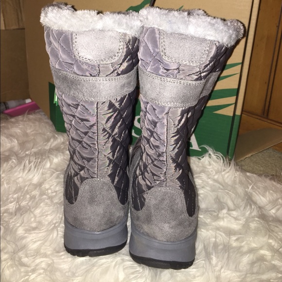 Itasca "Tanya" Grey Boots - Picture 6 of 7