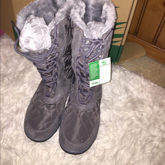 Itasca "Tanya" Grey Boots - Picture 7 of 7