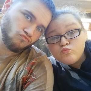 Meet your Posher, Daniella