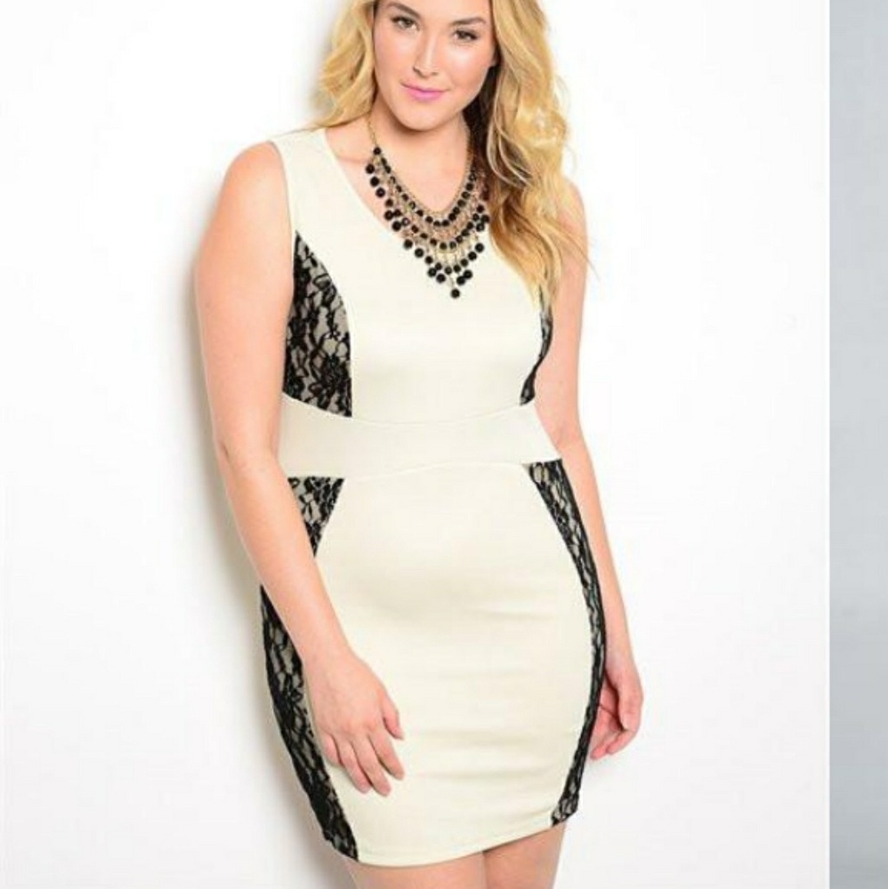 Black Lace Elegance Plus