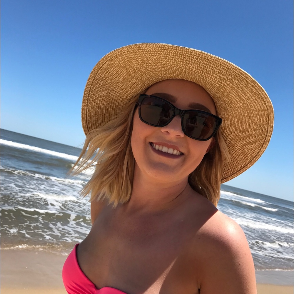 Meet your Posher, Katelyn