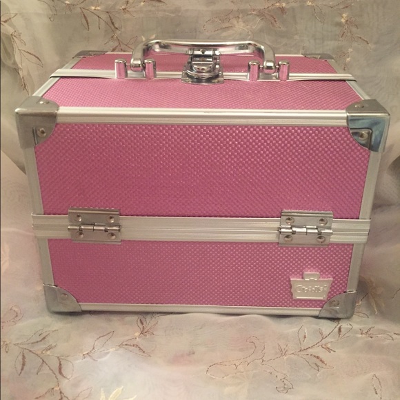 caboodles Handbags - Caboodle Pink Cosmetic Case