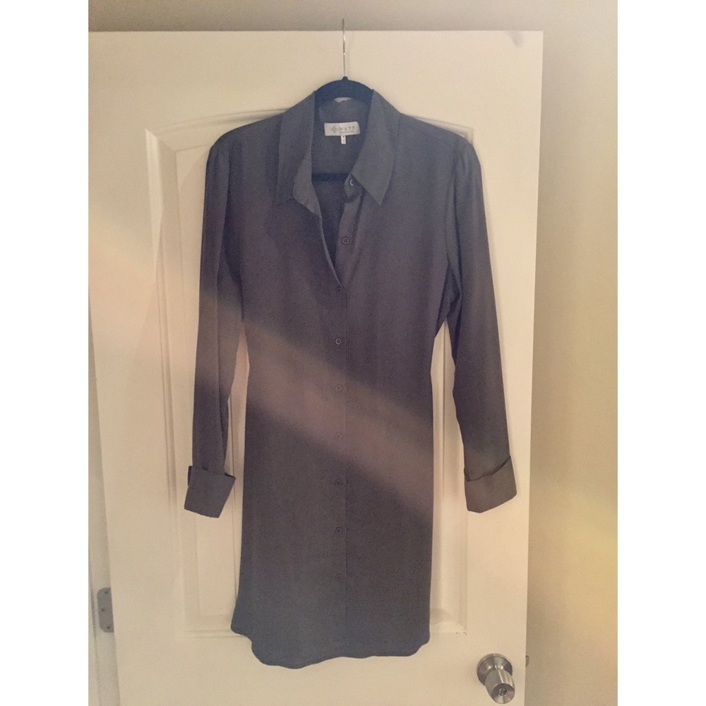 WAYF olive green tee shirt dress