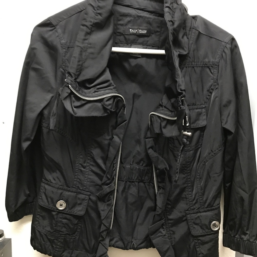 White House Black Market light jacket