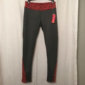 NWT Women's workout leggings. Excellent condition!