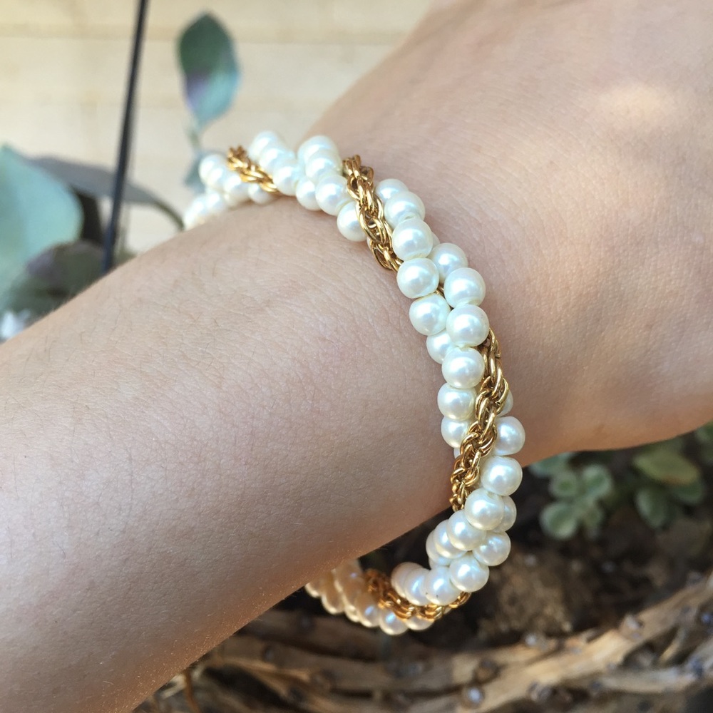 Pearl Bracelet