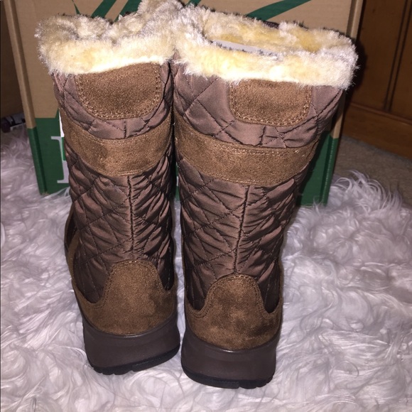 Itasca Brown "Tanya" Boots - Picture 7 of 7