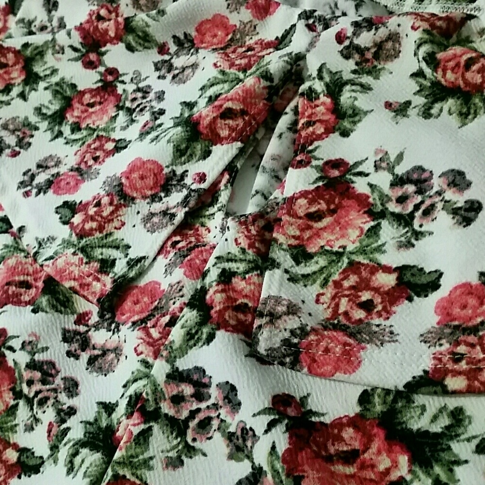 New Chic ruffle bodycon rose floral dress - Picture 3 of 3