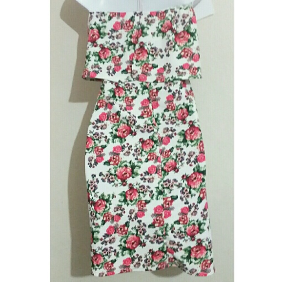 New Chic ruffle bodycon rose floral dress - Picture 2 of 3