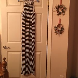 White House Black Market maxi dress