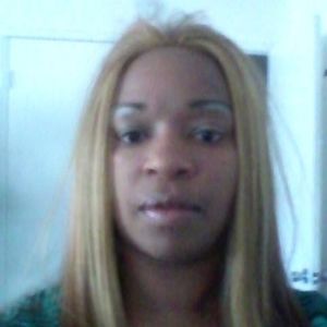 Meet your Posher, Jenea