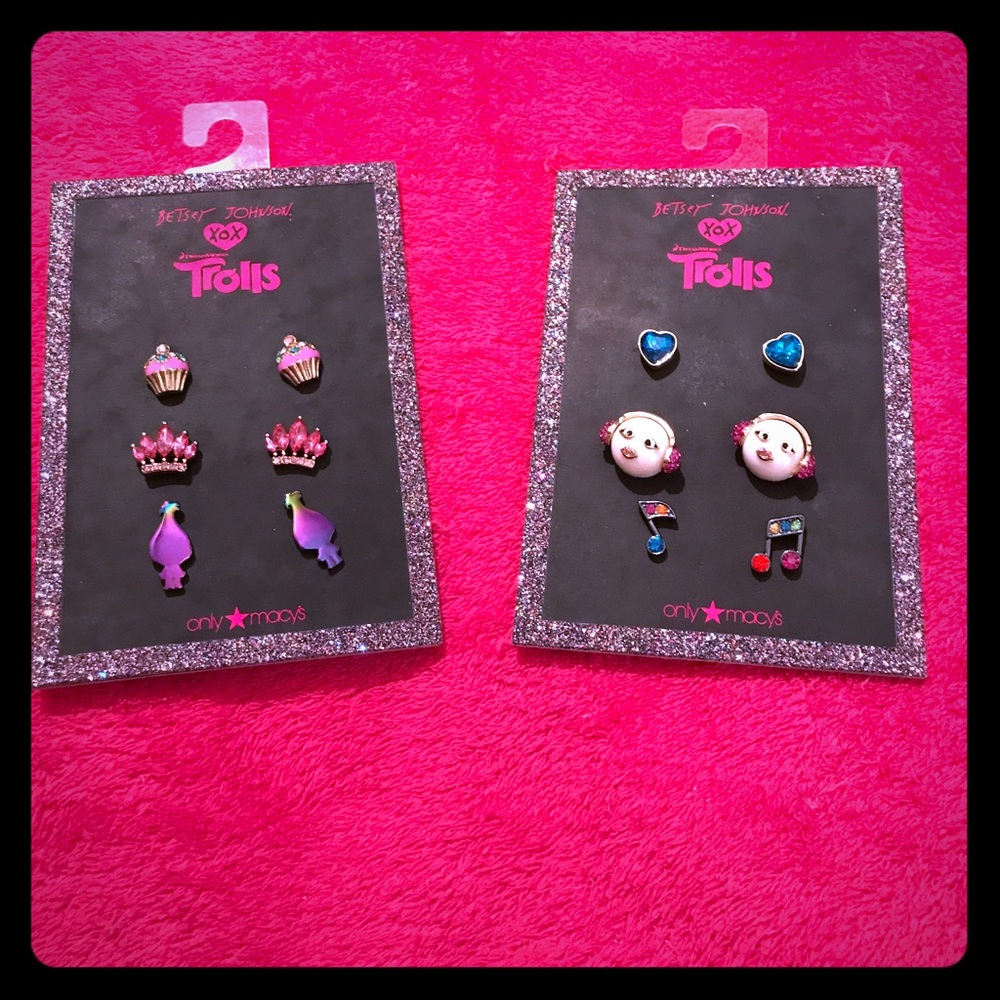 NWT BETSEY JOHNSON TROLLS STUD EARRINGS 1 PAGE $15