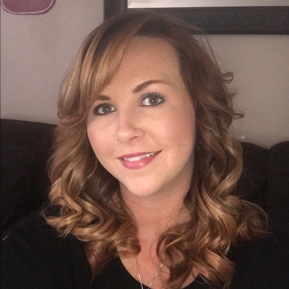 Meet your Posher, Kim - Picture 1 of 1