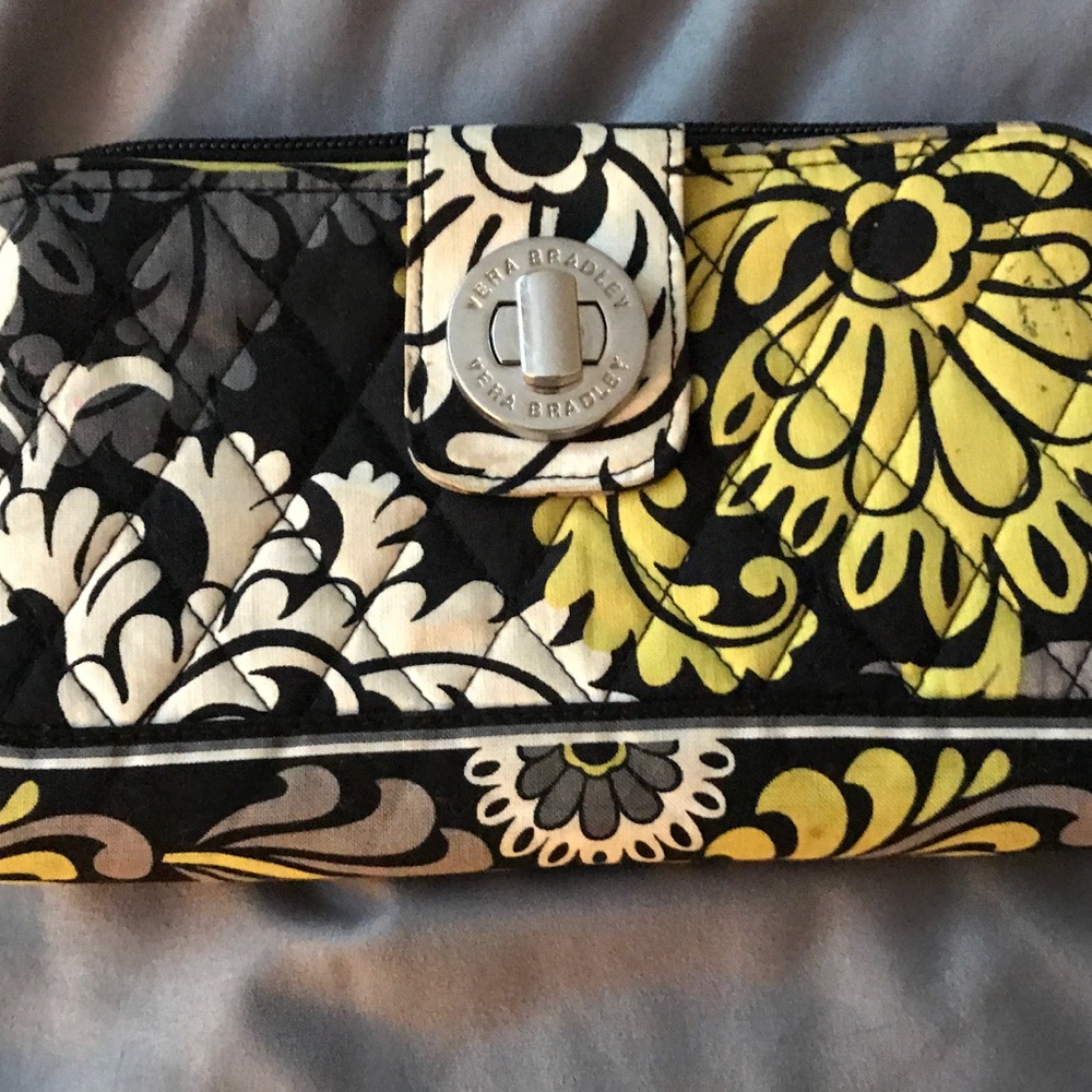 🌟SALE Very Bradley Wallet🌟