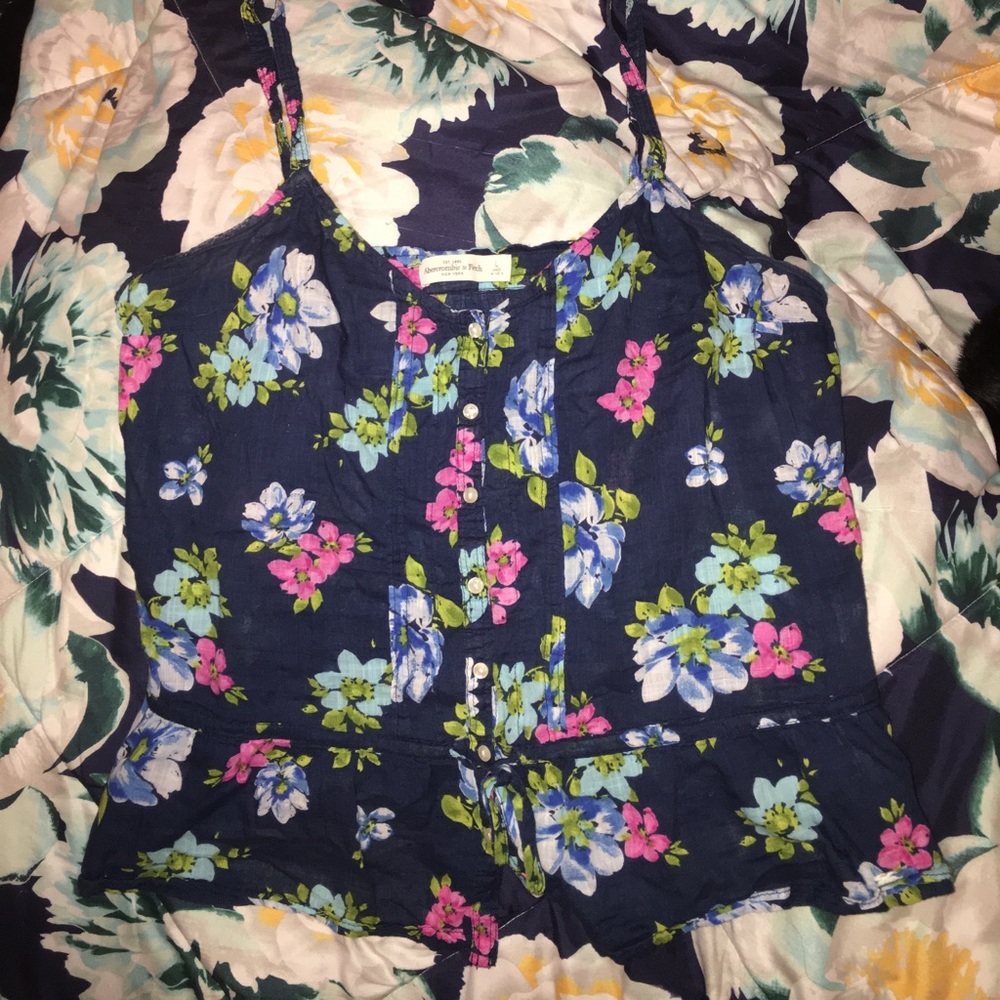 floral Abercrombie tank 💙