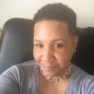 Meet your Posher, Brenda