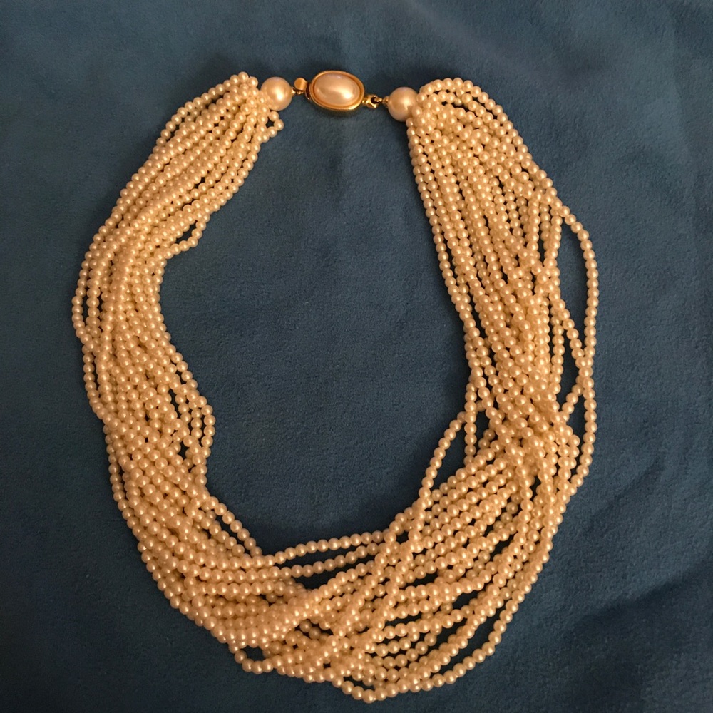 multi strand pearl necklace