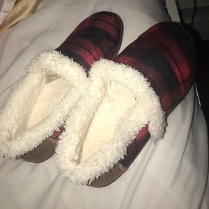 TOMS slippers