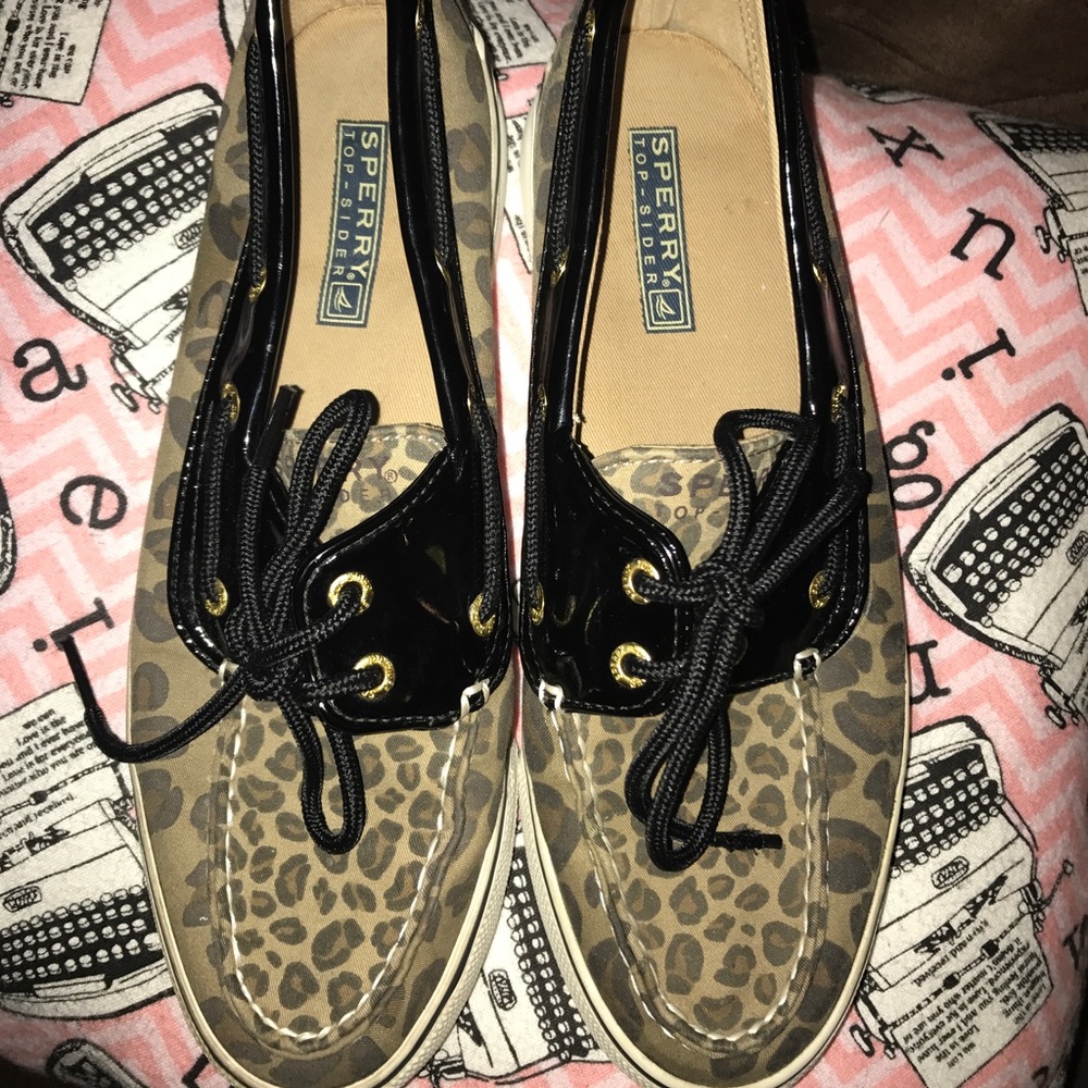 Leopard Sperry's - Picture 2 of 4