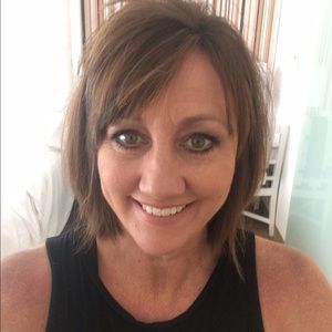 Meet your Posher, Lynne