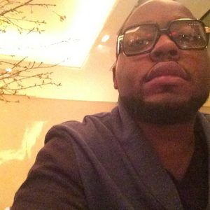 Meet your Posher, Gregory