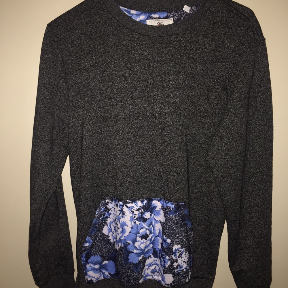 Crew neck