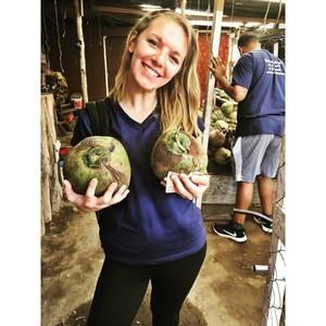 Meet your Posher, Julia