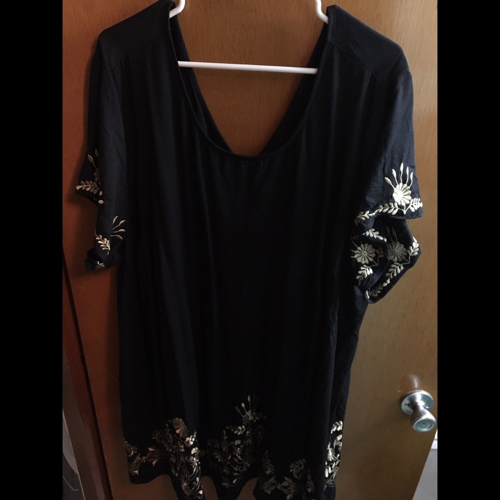 Black and Tan Floral Torrid Dress