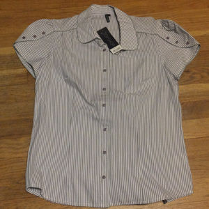 Top Shop Striped Blouse w/ Cute Buttoned Sleeves