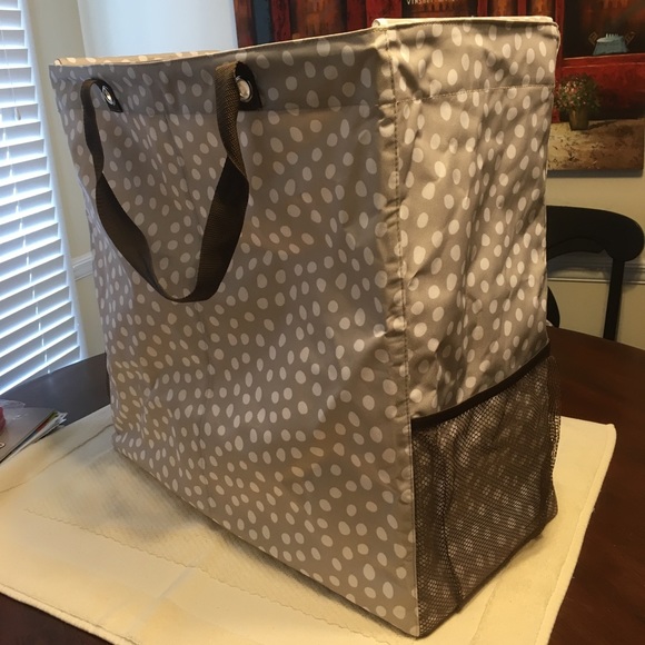 utility tote with dividers