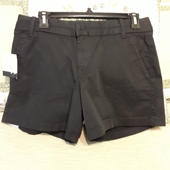 CALVIN KLEIN NWT WOMEN,S BLACK SIZE 6 SHORTS - Picture 6 of 8