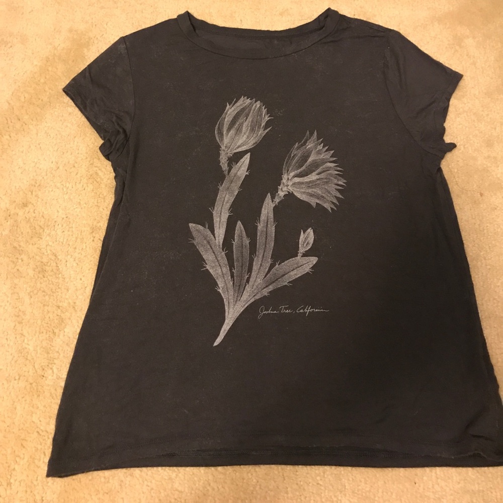 american eagle t shirt