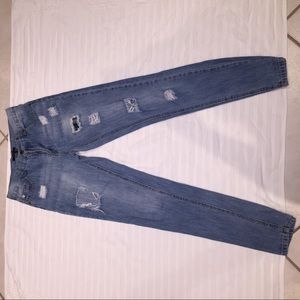 Distressed boyfriend jeans