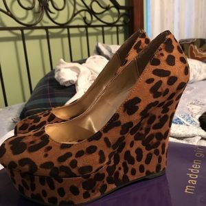 Madden Girl wedges