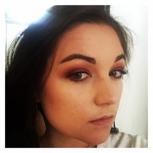 Meet your Posher, Michaela