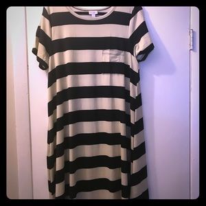XL Carly BNWT Black and Cream