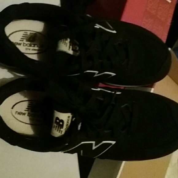 Don't like the style show. Looking to sell - Picture 2 of 2