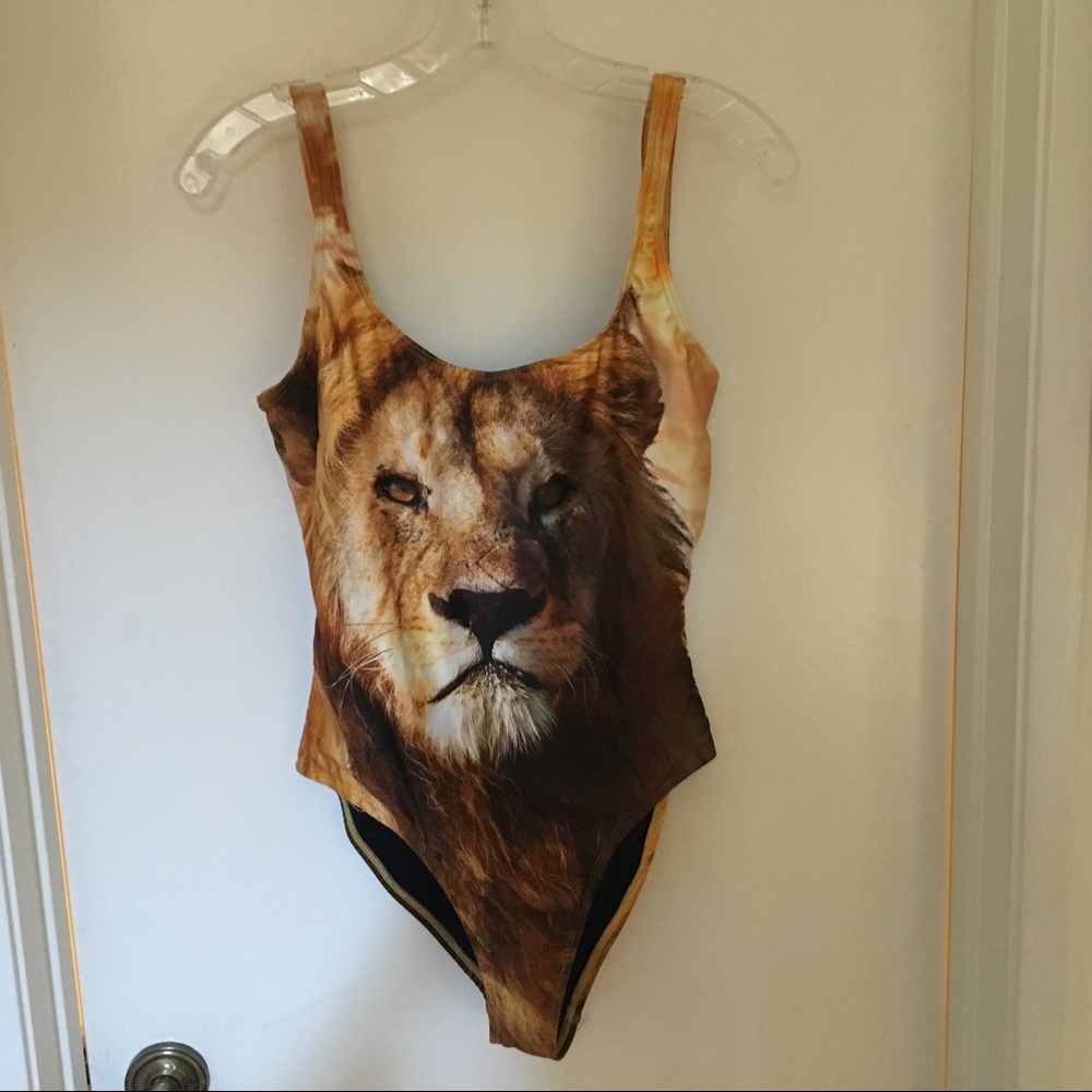 We Are Handsome Mighty Lion One Piece sz. Med