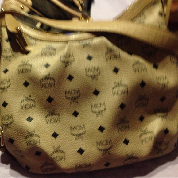 Vintage 60s 70s Hand Tooled STITCHED Top Grain Leather Bag  Leather vintage bag