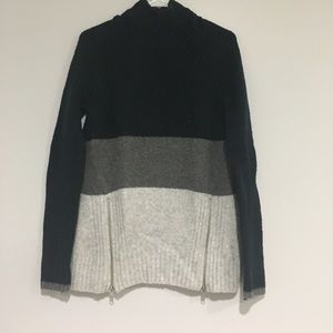 Abercrombie sweater