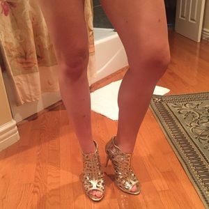 Gold High Heals !