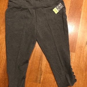 Xersion exercise pants- Grey