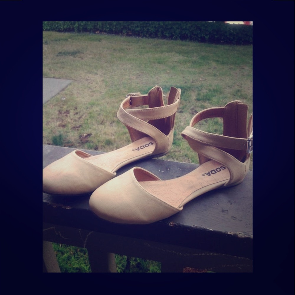Super cute brand new shoes/Flats