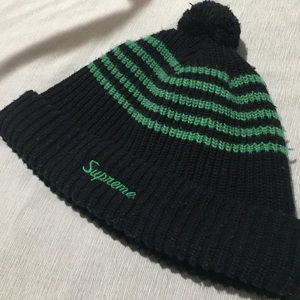 SUPREME 3 stripe beanie | Exclusive