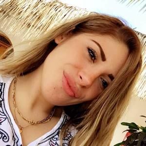 Meet your Posher, Marina