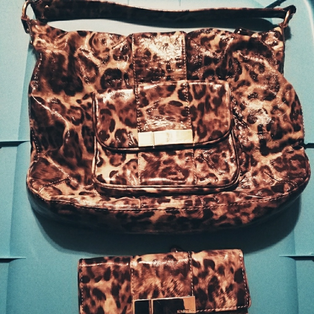 Tiger print purse & wallet