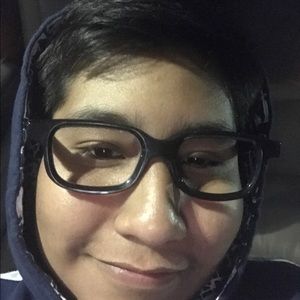 Meet your Posher, Josue