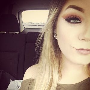 Meet your Posher, Gabrielle