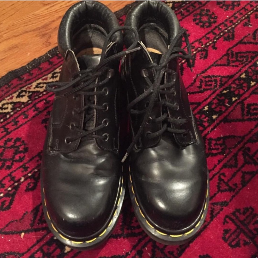Barely worn black Dr. Martens